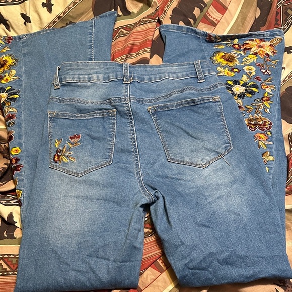 105.  Floral Embroidered Denim Flare Jeans - Picture 2 of 12